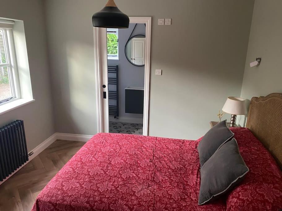 Holiday home Lovely Quiet Sleeps 4 Adults, 4 Children, Dog Friendly *