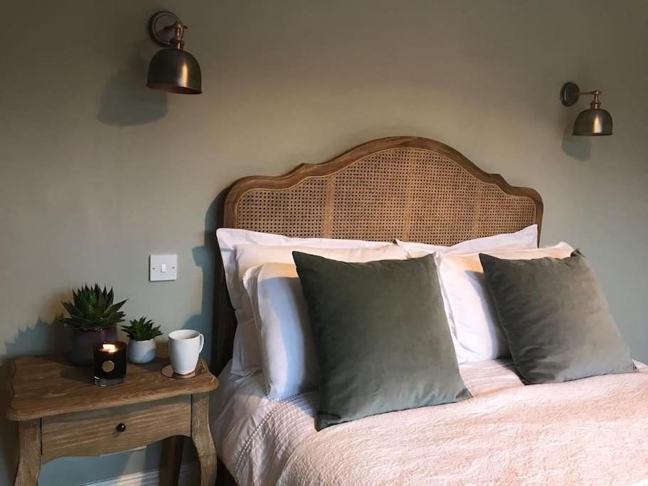 Holiday home Lovely Quiet Sleeps 4 Adults, 4 Children, Dog Friendly Cley next the Sea