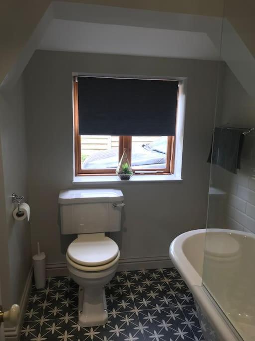 Holiday home Lovely Quiet Sleeps 4 Adults, 4 Children, Dog Friendly