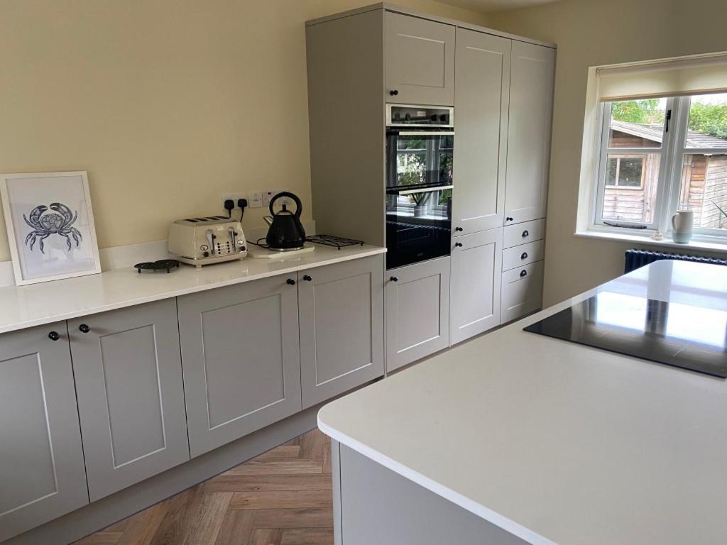 Holiday home Lovely Quiet Sleeps 4 Adults, 4 Children, Dog Friendly Cley next the Sea