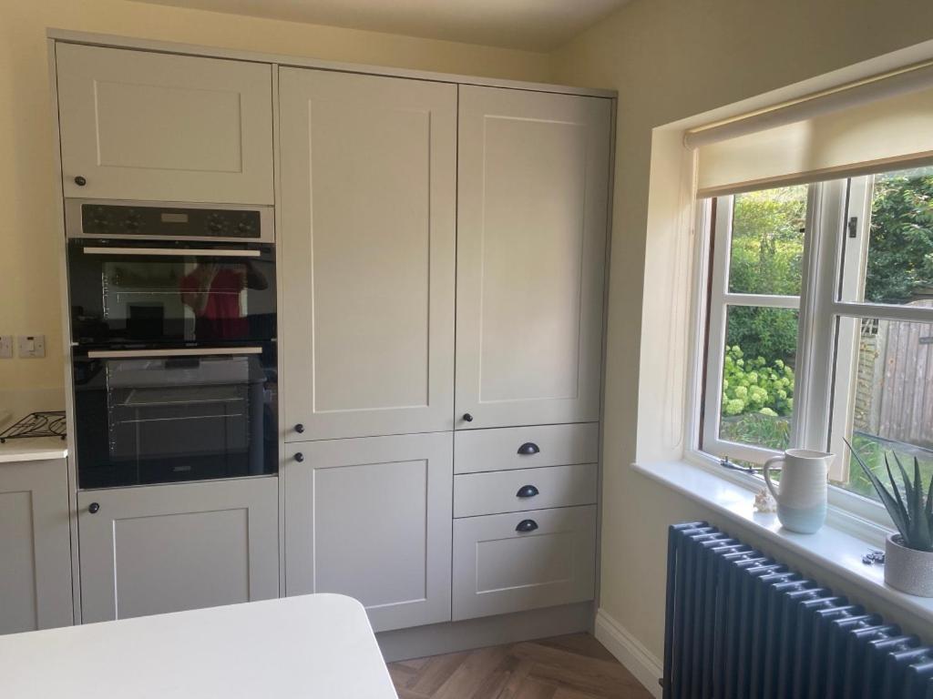 Lovely Quiet Sleeps 4 Adults, 4 Children, Dog Friendly * Cley next the Sea